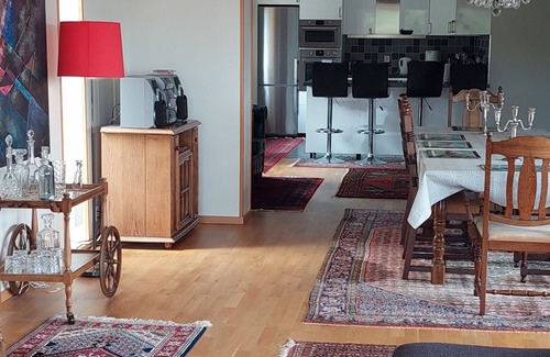 Immeln Chalet De Esquí | Top modern holiday home with stunning lake views on Lake Immeln