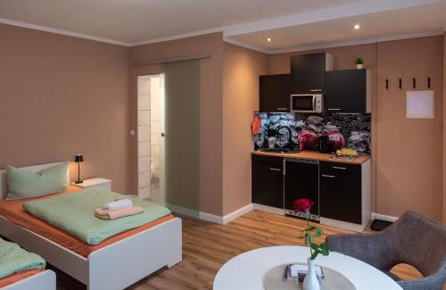 Schoenewalde Apartamento | Top-moderne Ferienwohnung und Apartments auf früherem wunderschönen Bauernhof im Elbe-Elster-Kreis in Brandenburg bei Herzberg-Elster, Schönewalde, Holzdorf