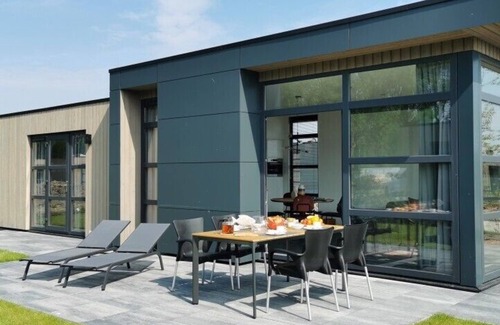 Enkhuizen Casa | Top-modernes Chalet Aiwenore mit Großem, Eingezäuntem Garten am Ijsselmeer