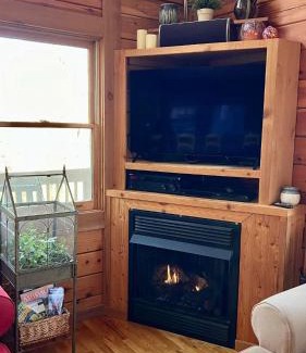 Leicester Casa | Top of the Line Asheville Mountain Cabin