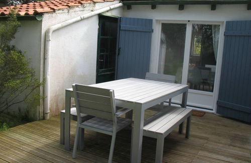 Ronce-les-Bains Casa | Exclusivo encantador y amplio jardín cómodo,,,, cerrado para 8 personas.