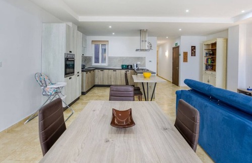Mellieħa Heights Apartamento | Top of the world 2BR home with spectacular views.
