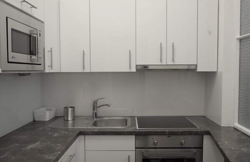 Margareten Apartamento | Apartamento renovado con el encanto de un típico apartamento antiguo de Viena