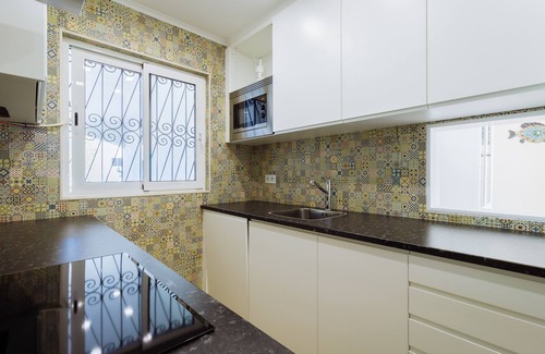 Alporchinhos Casa | Casa adosada renovada con piscina y acceso al mar