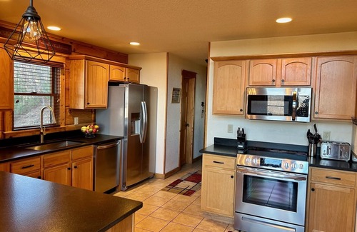 Wolf Laurel Cabina | Top view on the mountain!~Sunsets & luxury for 10~Hatley Pointe ski-in/ski-out~