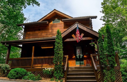 Wolf Laurel Cabina | Top view on the mountain!~Sunsets & luxury for 10~Hatley Pointe ski-in/ski-out~
