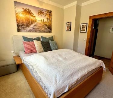 Sudstadt Apartamento | Top Wohnung in Stadtvilla mit Terrasse und Garten