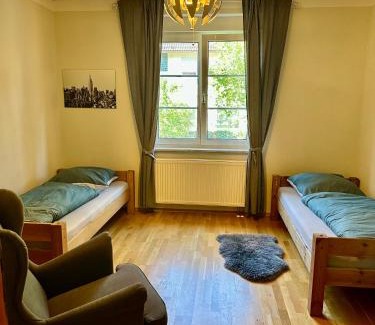Sudstadt Apartamento | Top Wohnung in Stadtvilla mit Terrasse und Garten