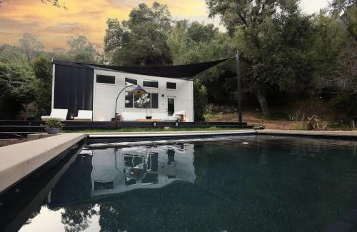 Fernwood Casa | Topanga Canyon Oasis by Colby & Conrad