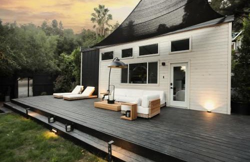 Fernwood Casa | Topanga Canyon Oasis by Colby & Conrad