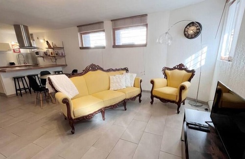 Palau-del-Vidre Casa | Topaze - Beautiful village house