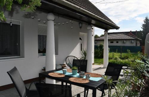 Balatonboglar Apartamento | Tornác Bogláron Apartman
