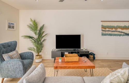 Torrance Apartamento | Torrance 2BR 10 Minutes from the Beach