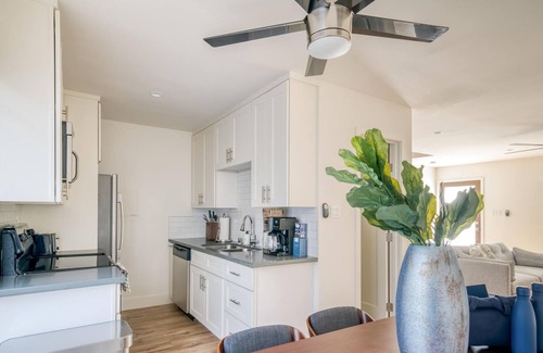 Torrance Apartamento | Torrance 2BR 10 Minutes from the Beach