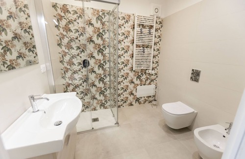 Trani Cama Y Desayuno | Torre Canina Suite & Rooms