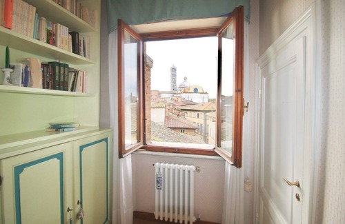 Siena Historical Center Apartamento | TORRE DEL CAMPO - Dos Habitaciones Piso, Capacidad 2