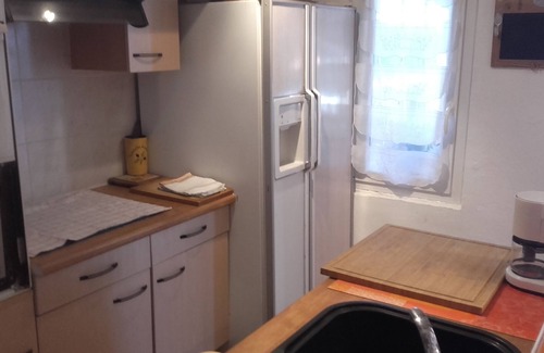 Flayosc Apartamento | Total independent full foot studio in property with parking