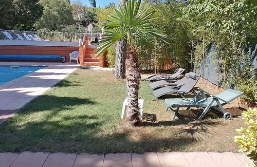 Flayosc Apartamento | Total independent full foot studio in property with parking