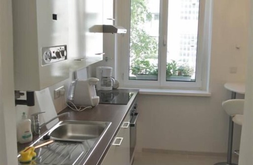 Favoriten Apartamento | Apartamento nuevo, céntrico, a 10 minutos del centro de la ciudad, barato, WiFi, ascensor, estación de metro