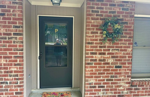 Greenville Casa | Totally Renovated Greenville Townhome - Pirate Fans & Monthly Renters Welcome!