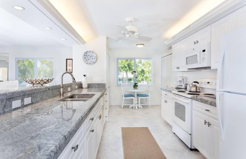 Sanibel Condominio | Totalmente actualizado de tres dormitorios frente al Golfo - Condominio de lujo