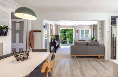 Oneroa Casa | Totara Cottage - Our Island