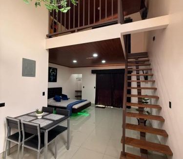 Rio Cuarto de Grecia Apartamento | Toucan Villa Rio Cuarto