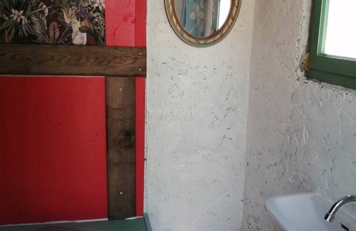 Badinieres Casa | Tour of the Middle Ages, romantic or family atmosphere, in the Isère countryside