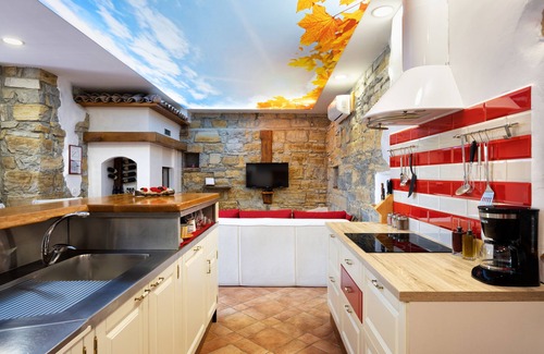 Koper Otro | Tourist farm RED FAIRYTALE