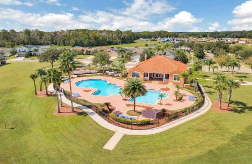Crystal Cove Casa | Tourmaline Lovely 5 BR Sleeps 10 Pool Lake View