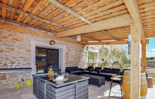 Tournissan Casa | Tournissan L'Auberge du Chateau avec ça piscine