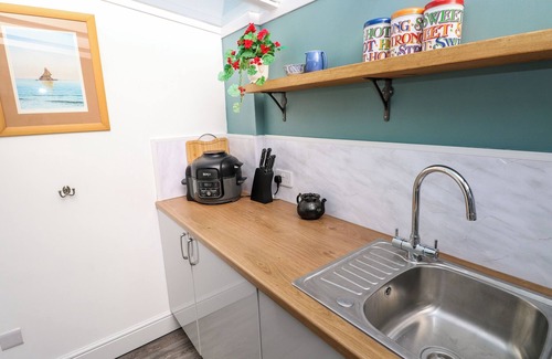 Pembroke Cabaña | Tower Cottage