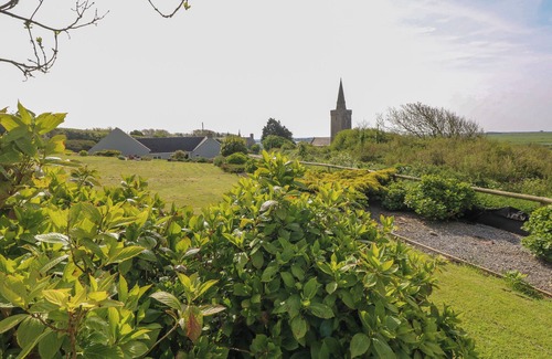 Pembroke Cabaña | Tower Cottage