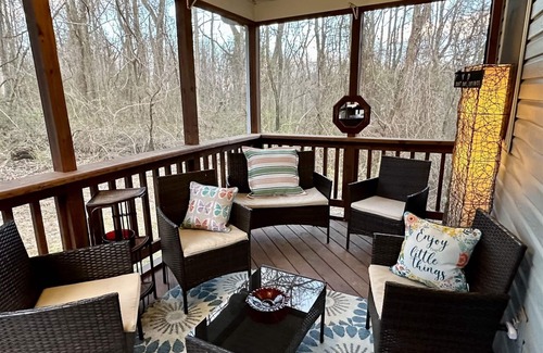 Stanardsville Casa | Tower House | 4 Bed, 2 Bath