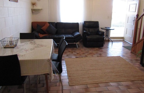 Port Vincent Apartamento | Tower View - short walk to the beach, linen included 0 Off Peak Special!