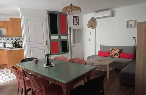 Buis-les-Baronnies Casa | Town center house, quiet and cozy