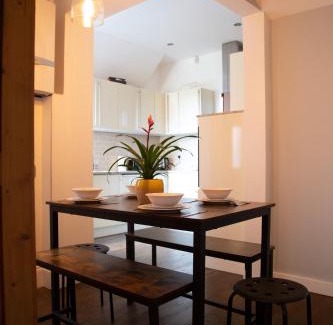 Harrow Casa | Town Centre 4-bed House