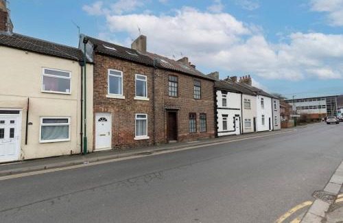 Guisborough Casa | Town centre & all the comforts!