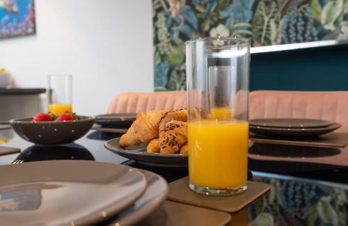 Guisborough Casa | Town centre & all the comforts!