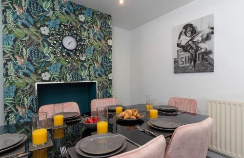 Guisborough Casa | Town centre & all the comforts!