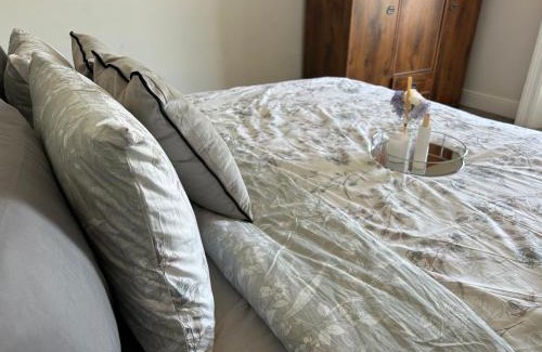 Ahascragh Casa | Town guest house