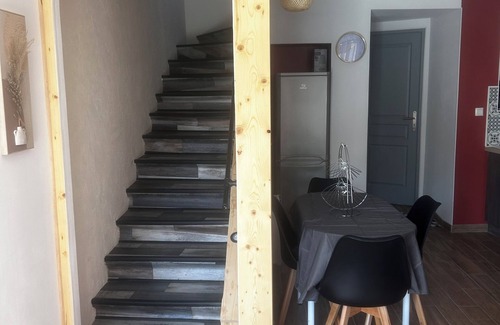 Neris-les-Bains Casa | Town house for curists and travellers