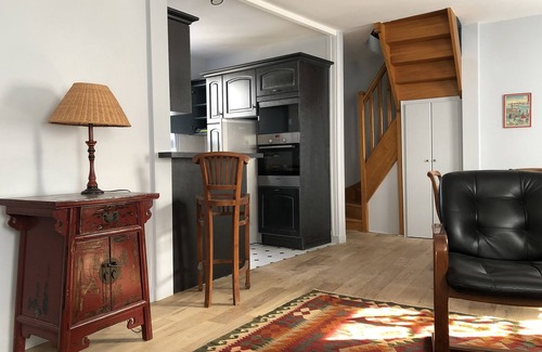 Pont-l'Eveque Casa | Town house with large garden 10/11 persons