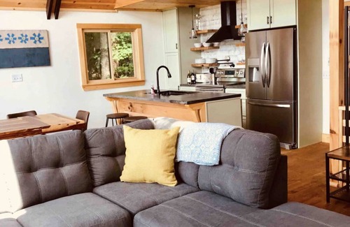 Asheville Cabina | Town Mountain Views - 3 Miles from Downtown Asheville