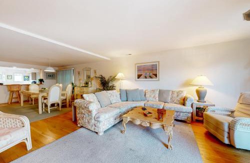 Dewey Beach Casa | Town of Dewey Beach -13 Read Ave. Unit 2