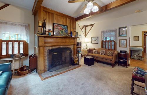 Historic District Casa | Town of Lewes - 107 E 4th St