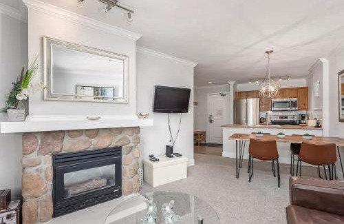 Village North Apartamento | Town Plaza 427