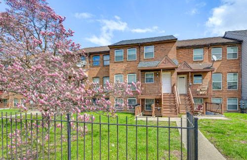 Hartford Casa | Townhome 1 Mi to Colt Park and Industrial District!