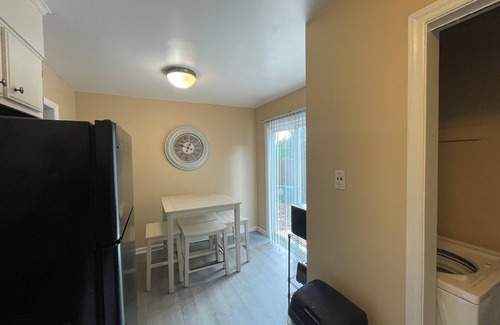 Statesville Casa | Townhome for Families & Business