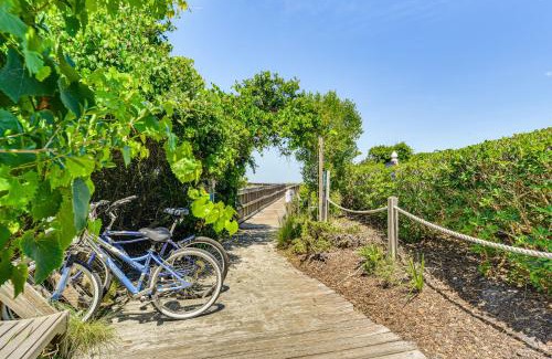 Fernandina Beach Casa | Townhome in Omni Amelia Resort Beach, Pool and Golf